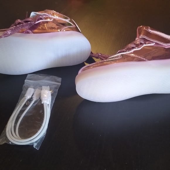 Girl's Light up shoes for kids/size 9 - Picture 6 of 7